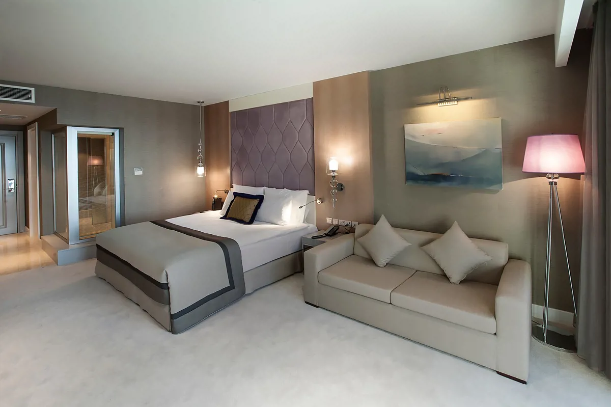 Standart Kara Manzaralı Oda